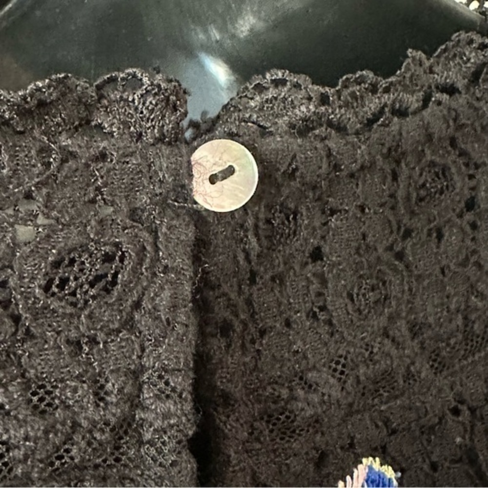 Umgee Women's Floral Embroidered & Lace Tunic Top - Picture 7 of 11
